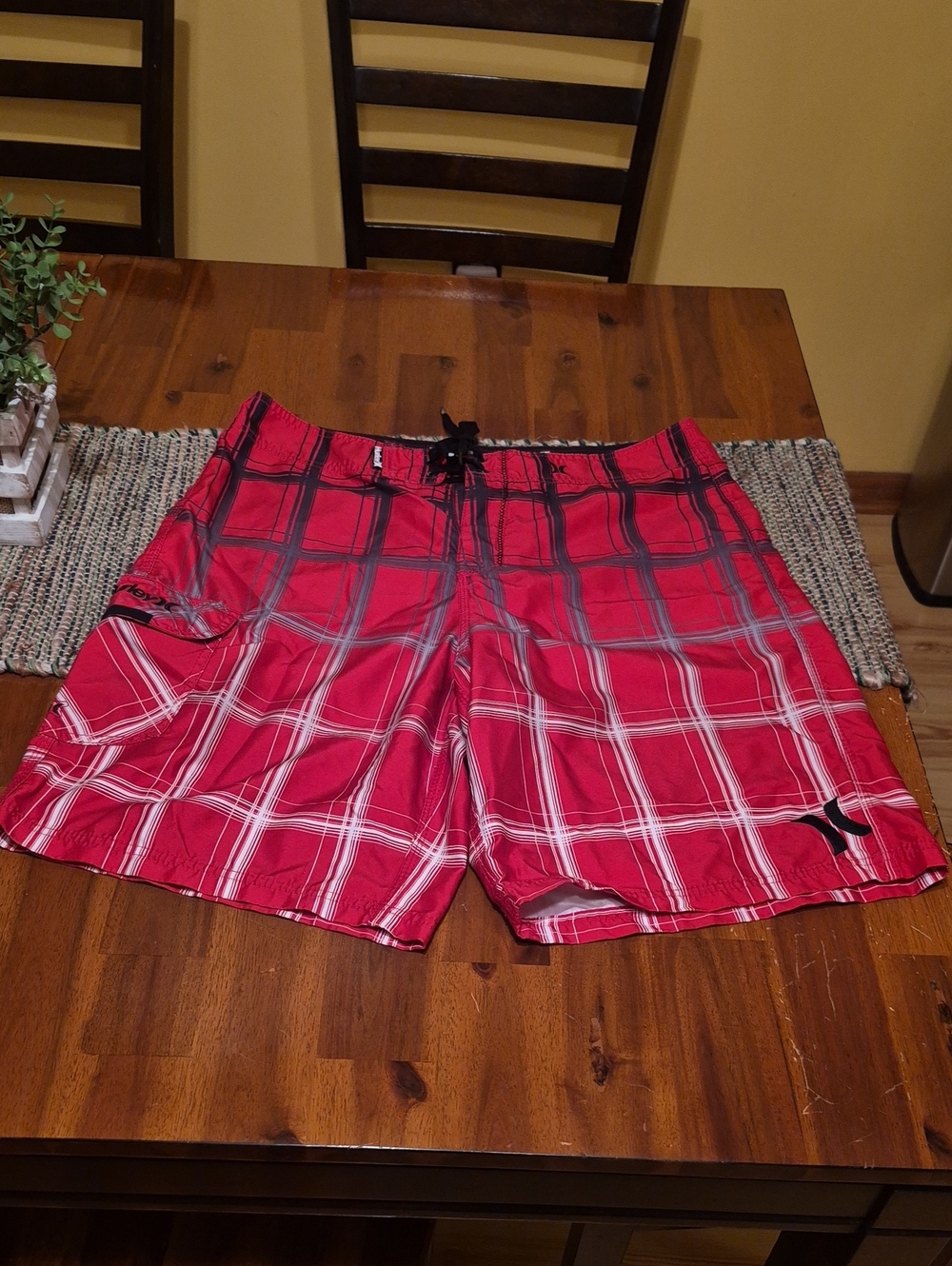 Hurley Red Plaid Board Shorts Size 34